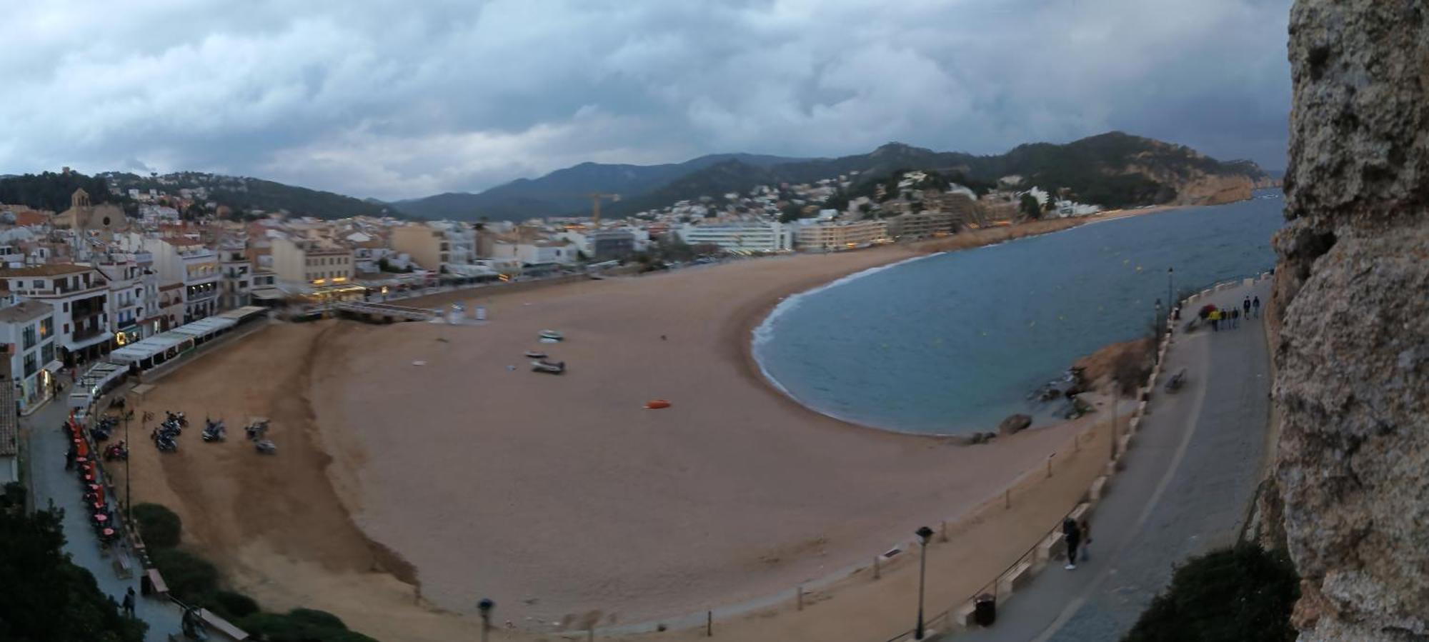Apartamento Con Piscina - Tossa - Magnificas Vistas Al Mar Girona Bagian luar foto