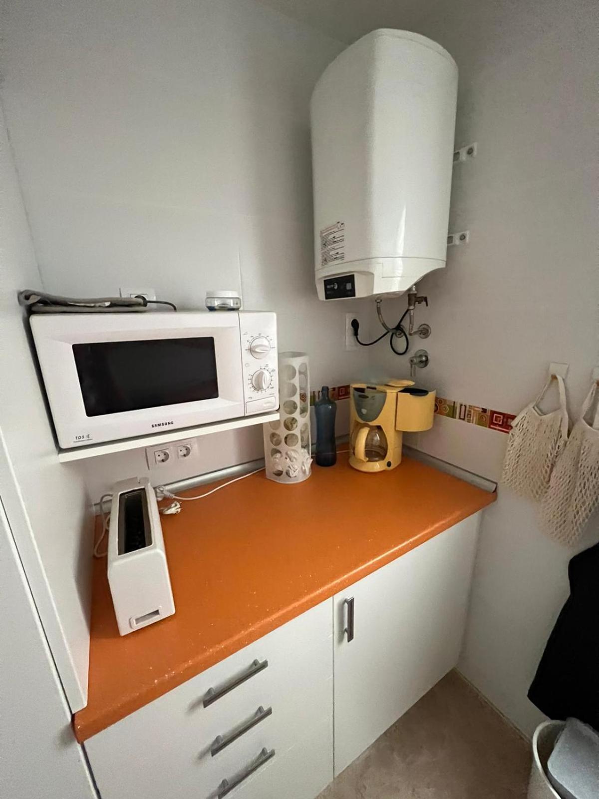 Apartamento Con Piscina - Tossa - Magnificas Vistas Al Mar Girona Bagian luar foto