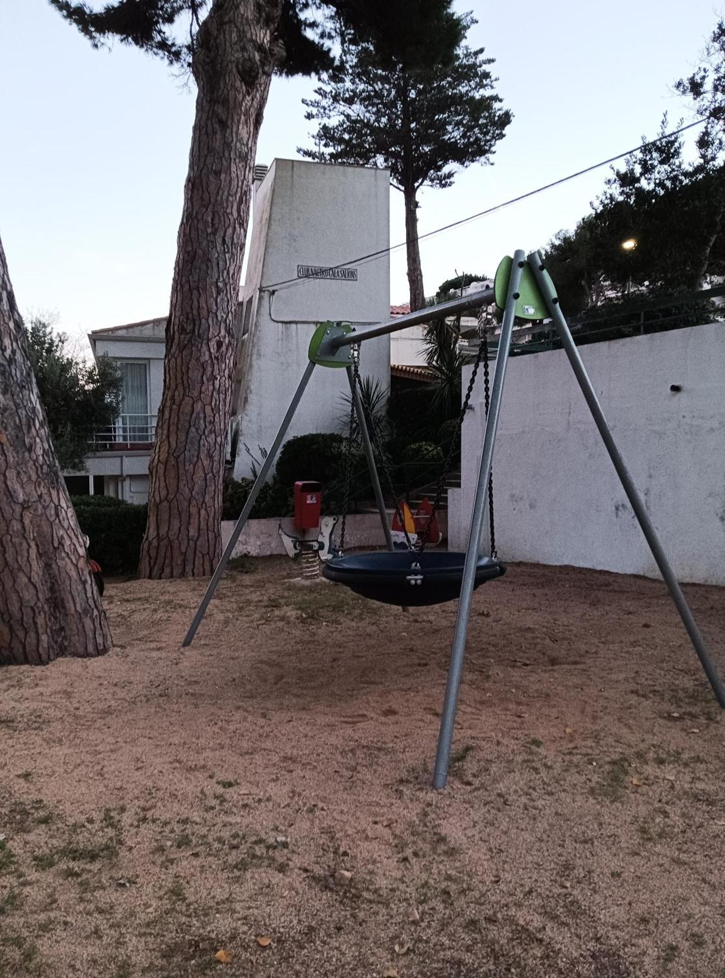 Apartamento Con Piscina - Tossa - Magnificas Vistas Al Mar Girona Bagian luar foto